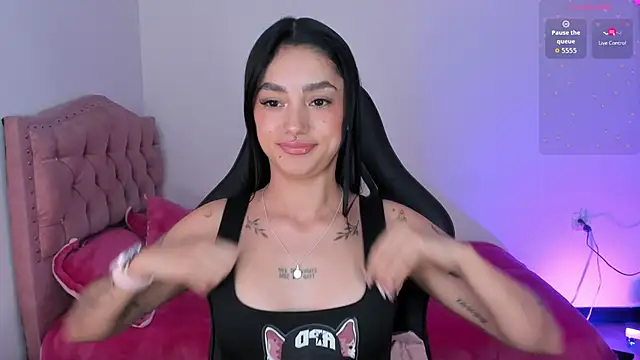 Lizzie_corner_v live cam on StripChat