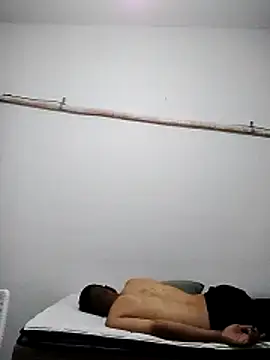 bahadr23 live cam on StripChat