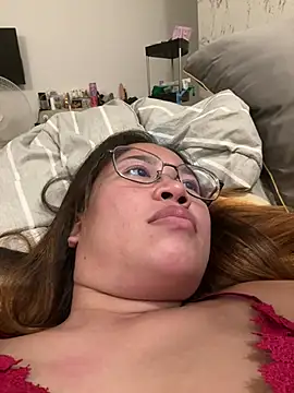 Ponthip live sex cam