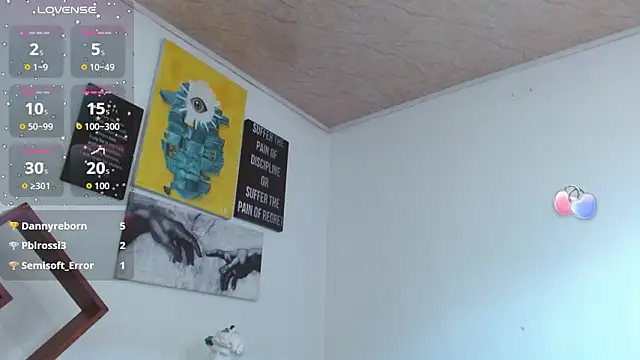 ZoeBakers_ webcam
