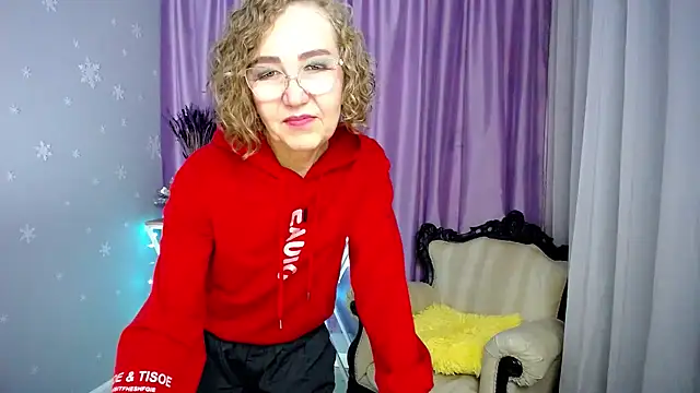 queen_a_n_i live cam on StripChat