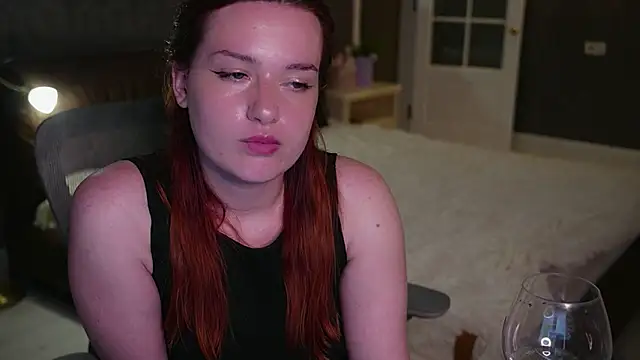 LisaElfy webcam