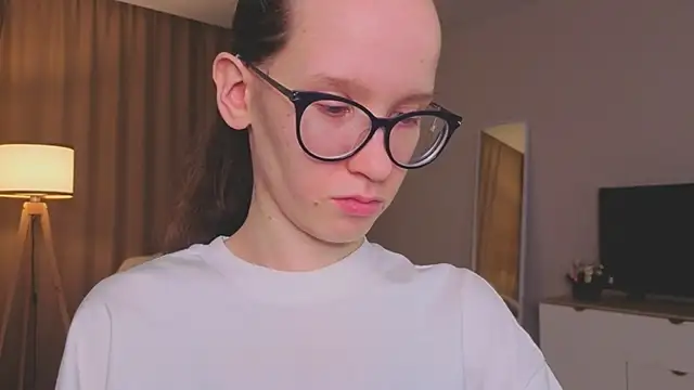 BettyBrowni webcam