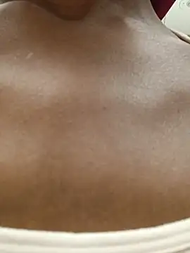 Jasmine_FullsShine webcam