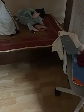 Mina048 webcam