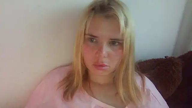 HornyElena webcam