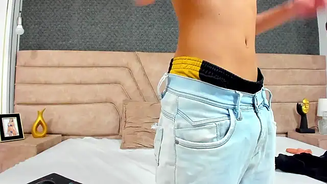 thiago19s live cam on StripChat