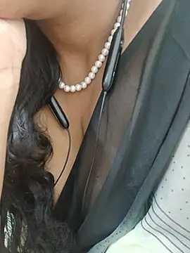 Reshma-09 webcam