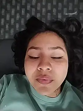 Amber_Herrera live cam on StripChat