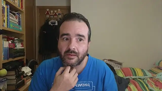 curiosillo83 webcam