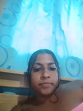 Giselabrunette25 webcam