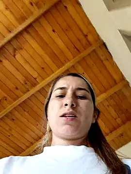 Iris_love18 webcam