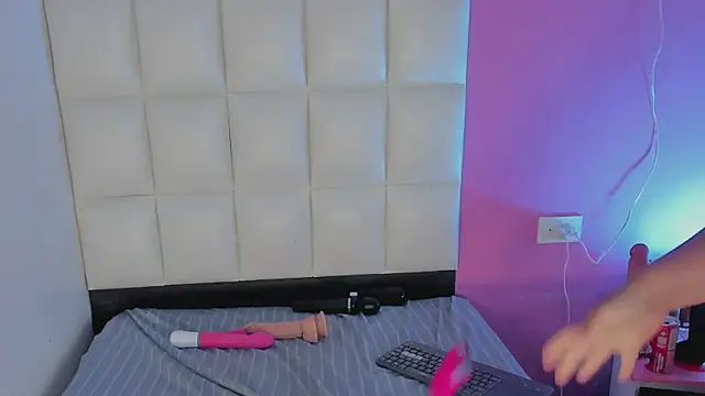 Alanna_hot3 webcam
