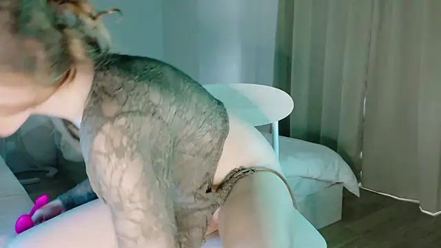 emmaexplores webcam