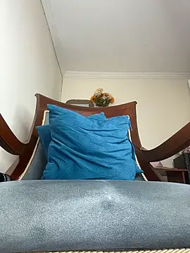 LilaRvsh webcam