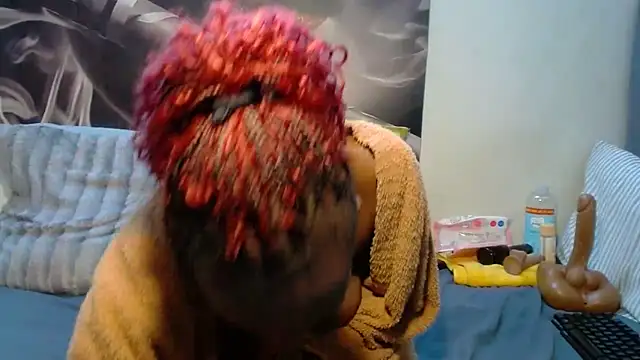 Lola-77 webcam