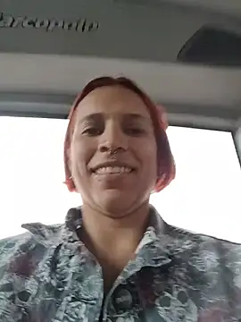Mia_0-4 webcam
