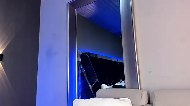 Larabrooks webcam
