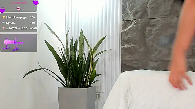 coniie_jhons webcam