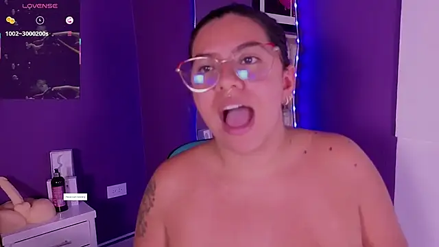 emilyy_cooperr webcam