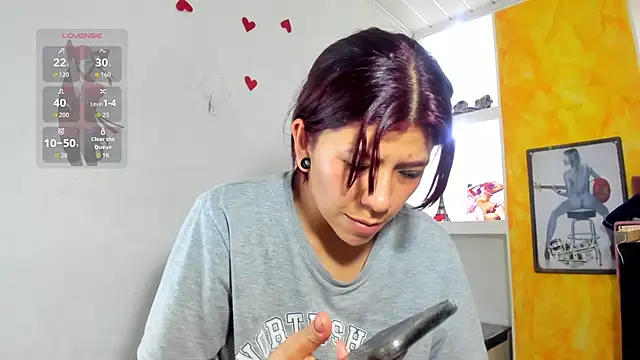 Raven_Rouge_ webcam