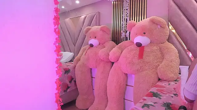 chloe_larson webcam