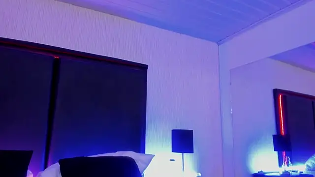 LilithBluum webcam