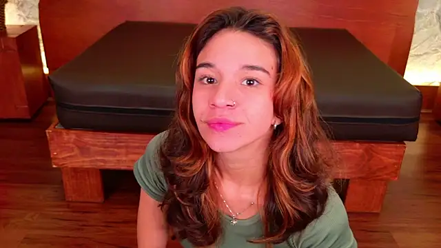 Miaa_cooper webcam