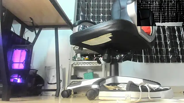 MissAlmaFenix webcam