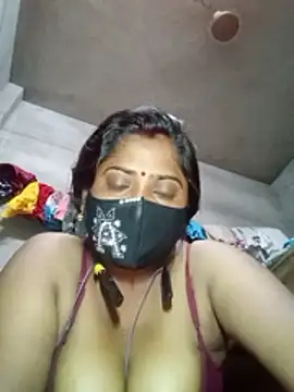 Miss-poly webcam