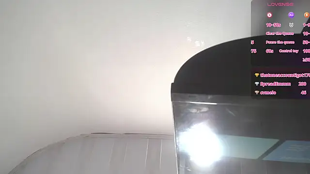 mia_gyutarouwu webcam