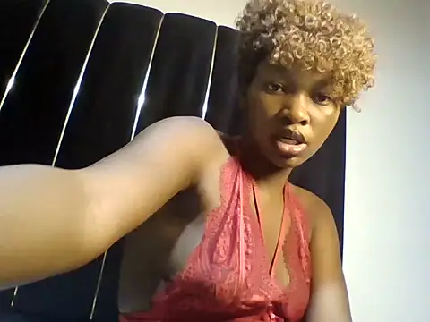 naughty_silvy webcam