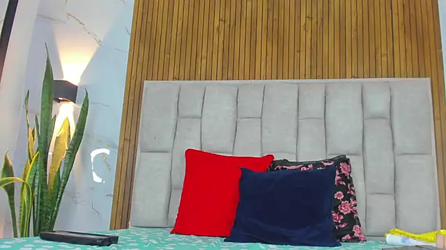 Ivy_grayy_ live cam on StripChat