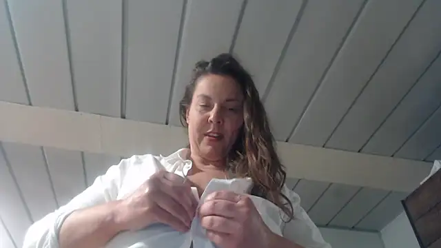 fulloferotic live cam on StripChat