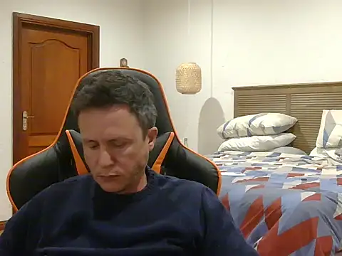 TroyDieselXXX webcam