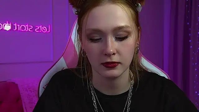 AgataFoxley webcam