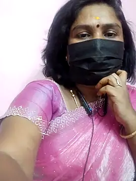 Miss-Maggi webcam