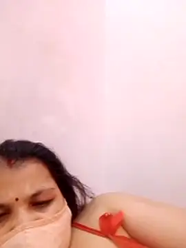 nikkyguddi (F milf) - Fuck my pussy and make me wet 😘