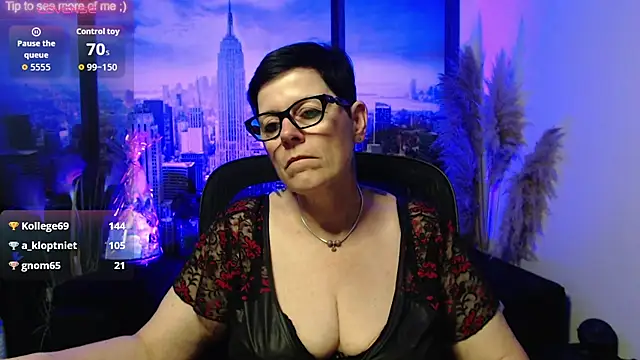 ninarandmann live cam on StripChat