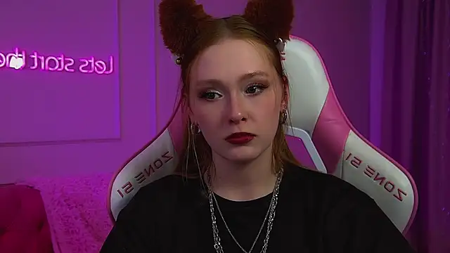 AgataFoxley webcam