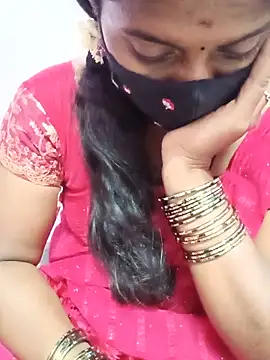 CuteDevilAnu webcam