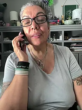 dieseldame1313 webcam