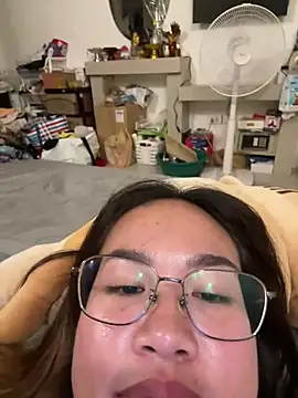 Ponthip webcam