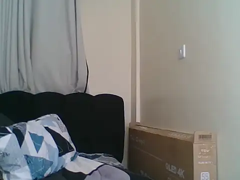 miss_zuri webcam