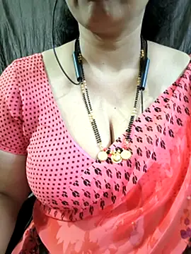 bhuvana_555 live cam on StripChat