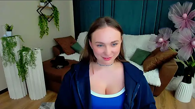 TrueReincarnation live cam on StripChat