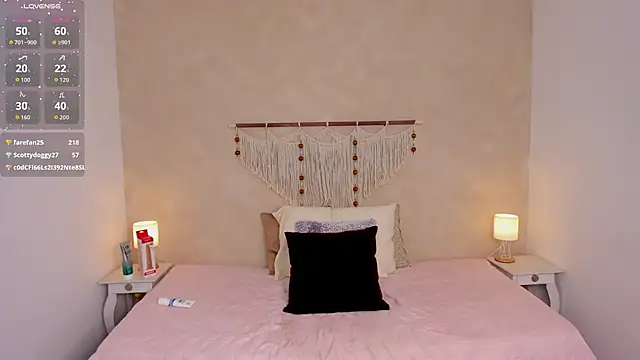 _hanna_sky live cam on StripChat