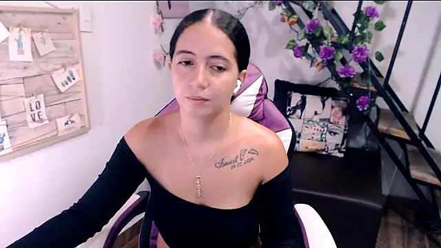 samantha_baby_ live cam on StripChat