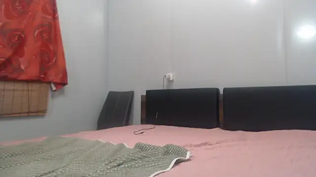 fulloferotic live cam on StripChat