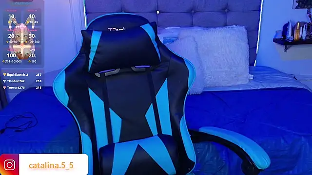 Kata_Bigboobs webcam